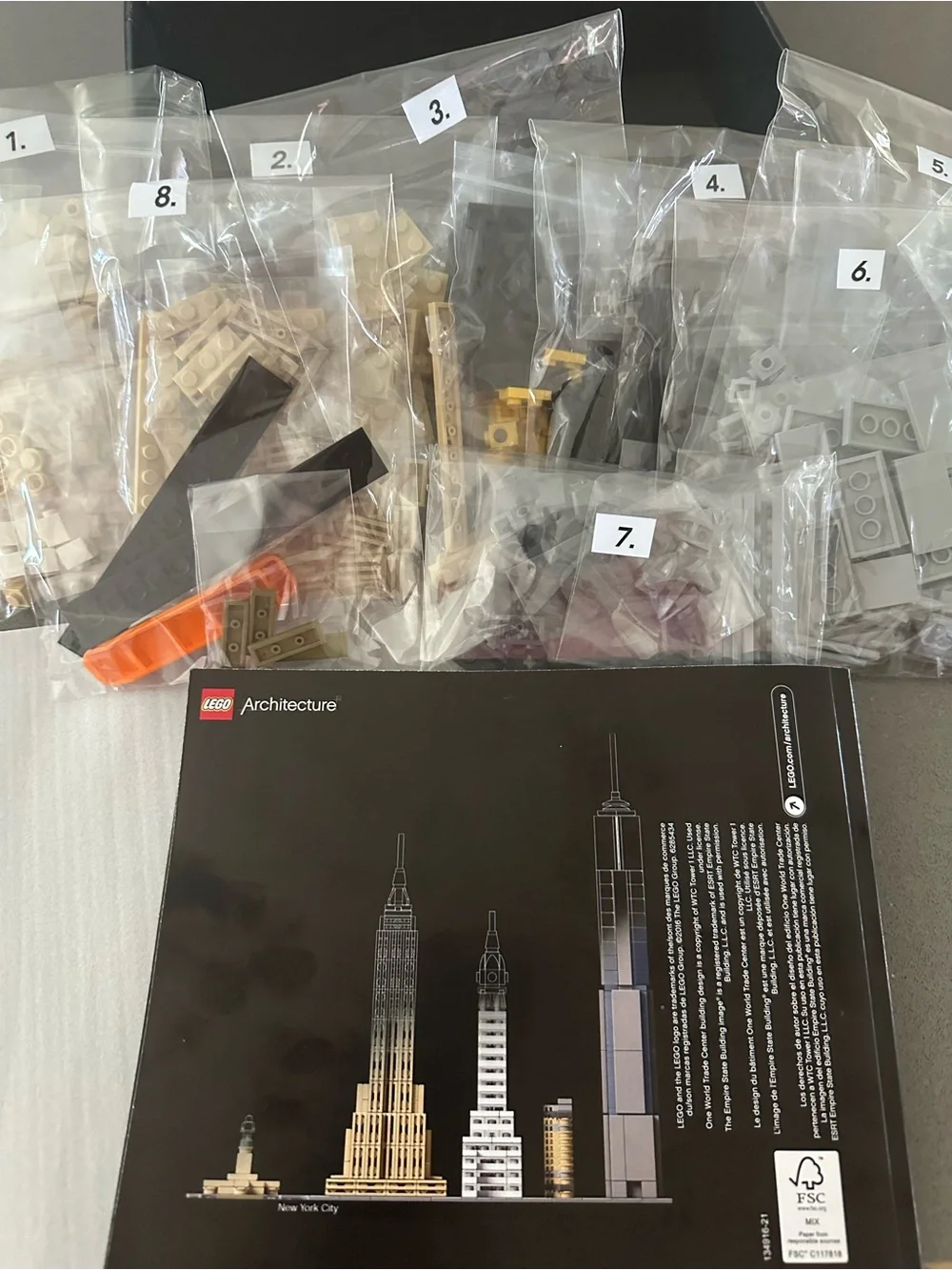 LEGO Architecture New York City 21028 Complete Retired Set w/ Box & Instructions - Picture 15 of 16